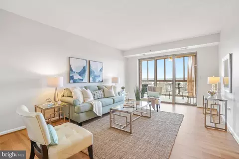 3210 N Leisure World Blvd #1007, Silver Spring, MD 20906