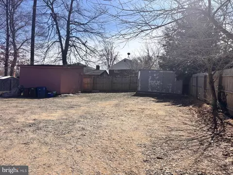 Exterior - 8649 11th Ave, Silver Spring, MD 20903 photo 8 of 11