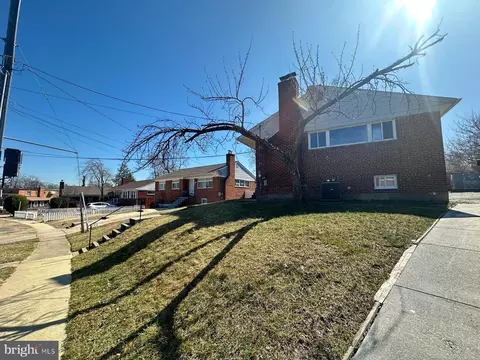 Exterior - 8649 11th Ave, Silver Spring, MD 20903 photo 5 of 11