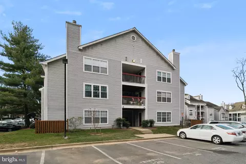 18537 Boysenberry Dr #307, Gaithersburg, MD 20879