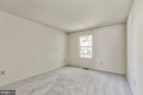 Bedroom - 15016 Shamrock Ridge Rd, Silver Spring, MD 20906 photo 4 of 6