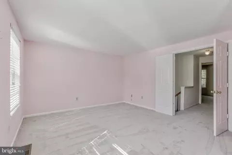 Bedroom - 15016 Shamrock Ridge Rd, Silver Spring, MD 20906 photo 3 of 6