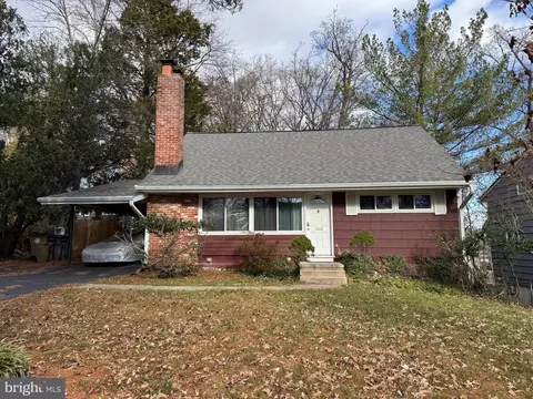 1602 Gruenther Ave, Rockville, MD 20851