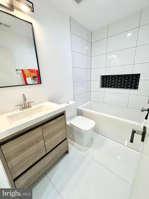 Bath - 13117 Lutes Dr, Silver Spring, MD 20906 photo 7 of 10
