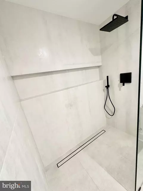 Bath - 13117 Lutes Dr, Silver Spring, MD 20906 photo 5 of 10