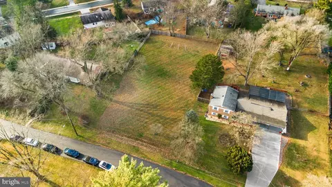 11417 Staten Ct, Germantown, MD 20878