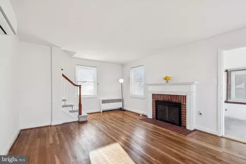 805 Patton Dr, Silver Spring, MD 20901 photo 4