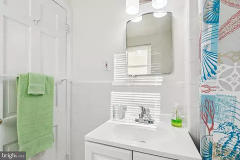 805 Patton Dr, Silver Spring, MD 20901 photo 30