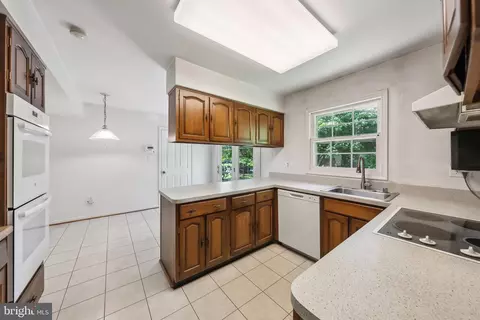 2700 Bellmawr Ct, Silver Spring, MD 20906 photo 12