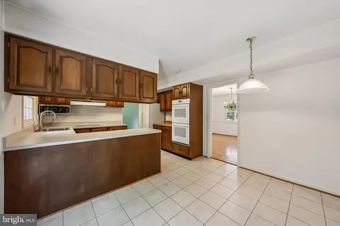 2700 Bellmawr Ct, Silver Spring, MD 20906 photo 11