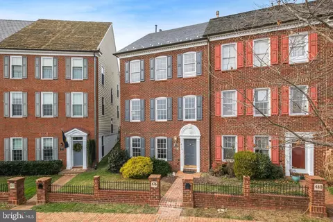 476 Tschiffely Square Rd, Gaithersburg, MD 20878