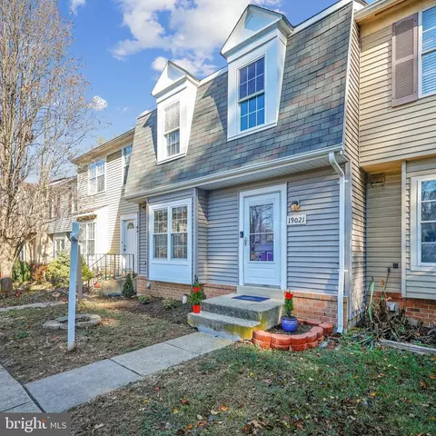 19021 Cherry Bend Dr, Germantown, MD 20874