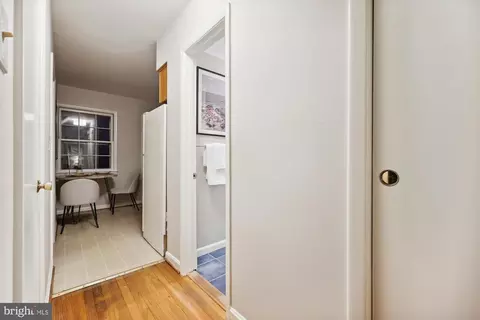 9501 Pin Oak Dr, Silver Spring, MD 20910 photo 16
