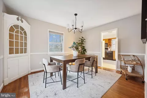 9501 Pin Oak Dr, Silver Spring, MD 20910 photo 9