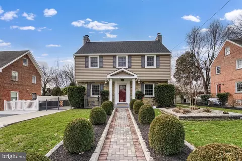 8910 Flower Ave, Silver Spring, MD 20901