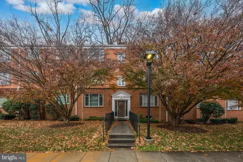 10404 Montrose Ave #M-301, Bethesda, MD 20814