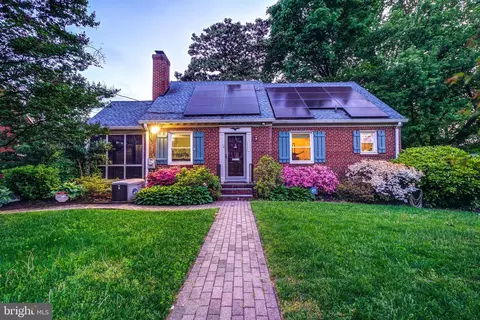 9208 Bradford Rd, Silver Spring, MD 20901 photo 2