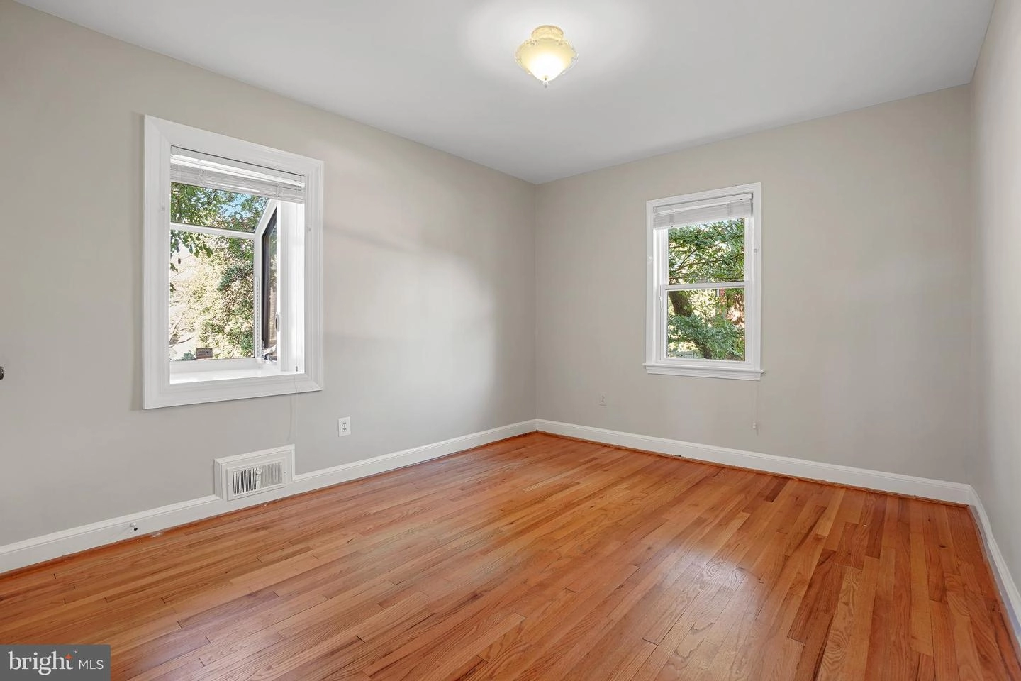 9208 Bradford Rd, Silver Spring, MD 20901 photo 17