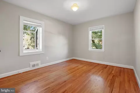 9208 Bradford Rd, Silver Spring, MD 20901 photo 17
