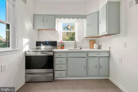 9208 Bradford Rd, Silver Spring, MD 20901 photo 12