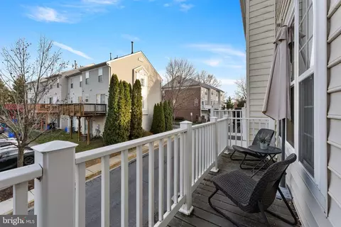Exterior - 2117 Darcy Green Pl, Silver Spring, MD 20910 photo 3 of 6