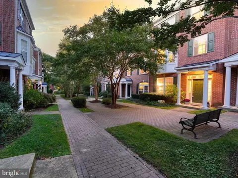 Exterior - 2117 Darcy Green Pl, Silver Spring, MD 20910 photo 6 of 6