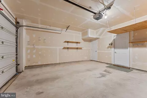 Entry Way - 2117 Darcy Green Pl, Silver Spring, MD 20910 photo 3 of 6