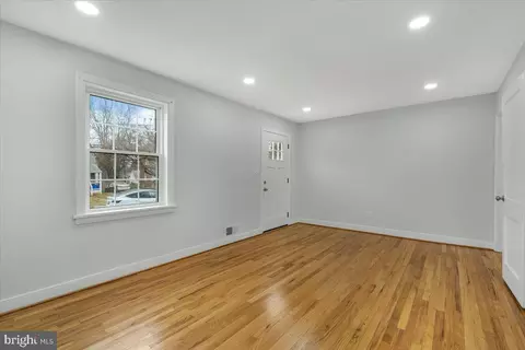 2710 Urbana Dr, Silver Spring, MD 20906 photo 5
