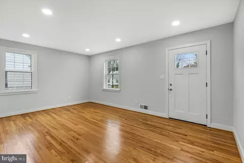 2710 Urbana Dr, Silver Spring, MD 20906 photo 7
