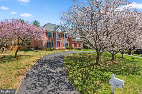 10428 Windsor View Dr, Potomac, MD 20854