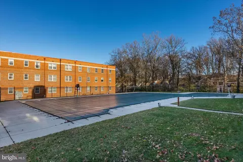 Exterior - 2234 Washington Ave #302, Silver Spring, MD 20910 photo 2 of 2