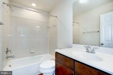Bath - 3609 Doc Berlin Dr, Silver Spring, MD 20906 photo 4 of 5