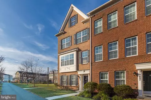 Exterior - 3609 Doc Berlin Dr, Silver Spring, MD 20906 photo 4 of 9
