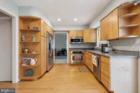 2940 Beaverwood Ln, Silver Spring, MD 20906 photo 5