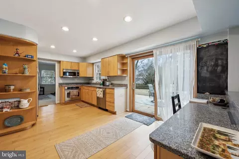 2940 Beaverwood Ln, Silver Spring, MD 20906 photo 4