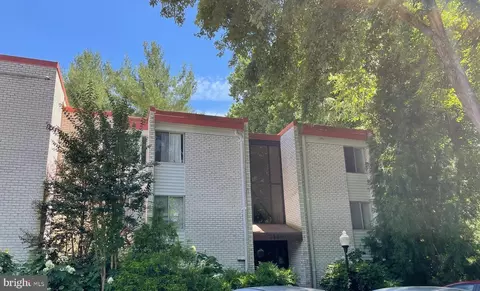 14450 Parkvale Rd #14450 -5, Rockville, MD 20853