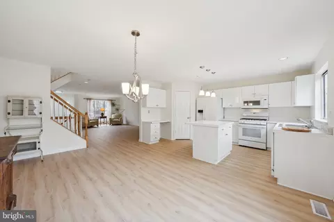 2132 Blue Knob Ter, Silver Spring, MD 20906 photo 8
