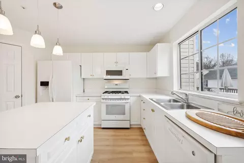2132 Blue Knob Ter, Silver Spring, MD 20906 photo 9