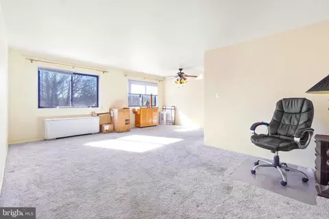 Living - 8601 Manchester Rd #513, Silver Spring, MD 20901 photo 1 of 3