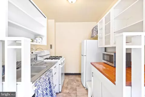 Kitchen - 8601 Manchester Rd #513, Silver Spring, MD 20901 photo 1 of 3