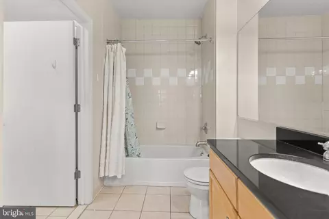 Bath - 1201 E West Hwy #409, Silver Spring, MD 20910 photo 2 of 2
