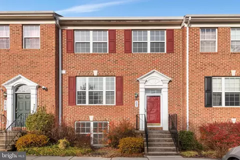 205 Longpoint Way, Gaithersburg, MD 20878
