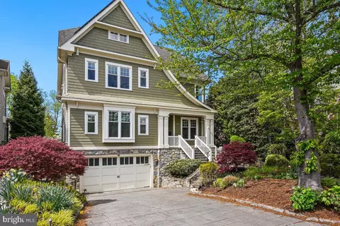 7106 Exeter Rd, Bethesda, MD 20814
