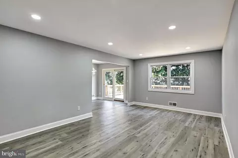 Living - 18009 Cashell Rd, Olney, MD 20832 photo 5 of 6