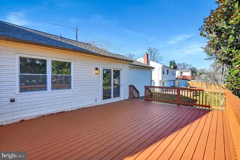 Exterior - 18009 Cashell Rd, Olney, MD 20832 photo 5 of 6