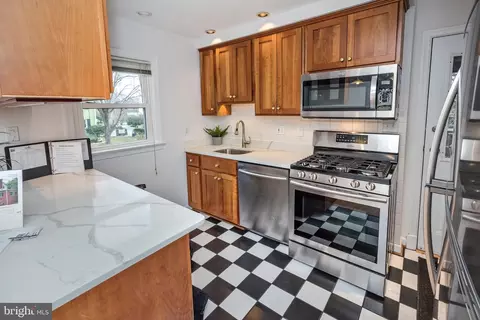 1507 Moffet Rd, Silver Spring, MD 20903 photo 12
