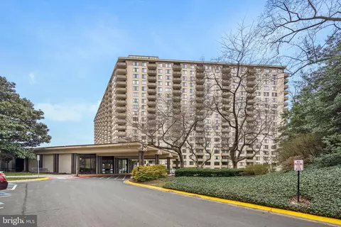 5225 Pooks Hill Rd #1004S, Bethesda, MD 20814