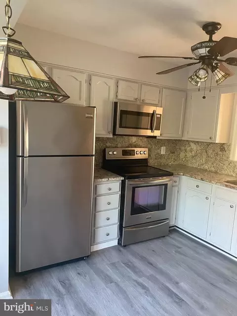 1953 Hickory Hill Ln, Silver Spring, MD 20906 photo 2