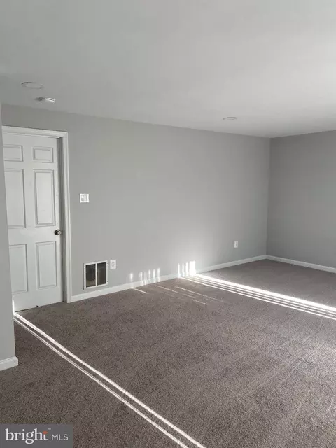 1953 Hickory Hill Ln, Silver Spring, MD 20906 photo 15