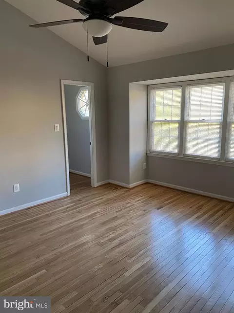 1953 Hickory Hill Ln, Silver Spring, MD 20906 photo 8